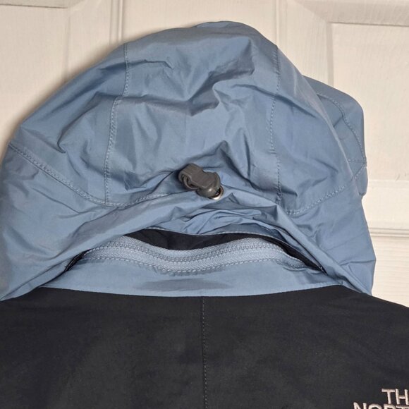 The North Face Summit Series Gore-Tex Jacket, Lt Blue/Gray Blue - Size: Lg Women - Picture 5 of 10